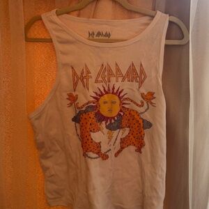 big graphic tank top